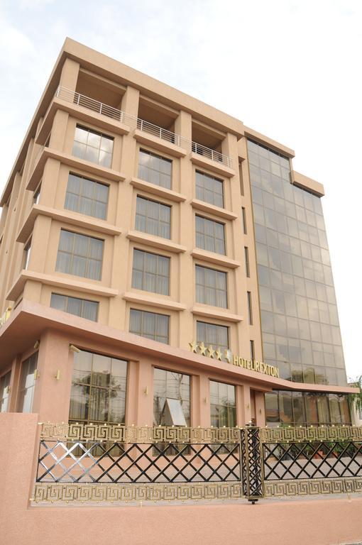 Hotel Rexton Craiova Luaran gambar